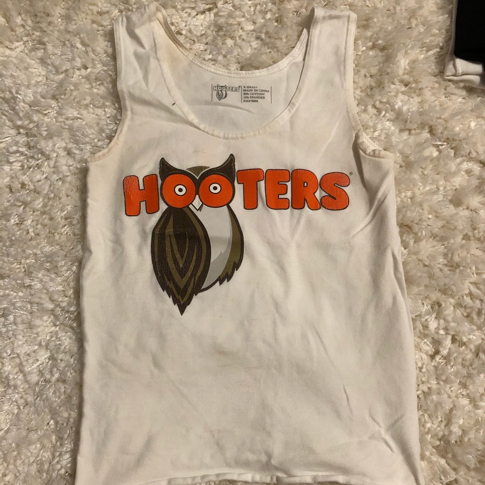 Hooters XS Tank STAINED